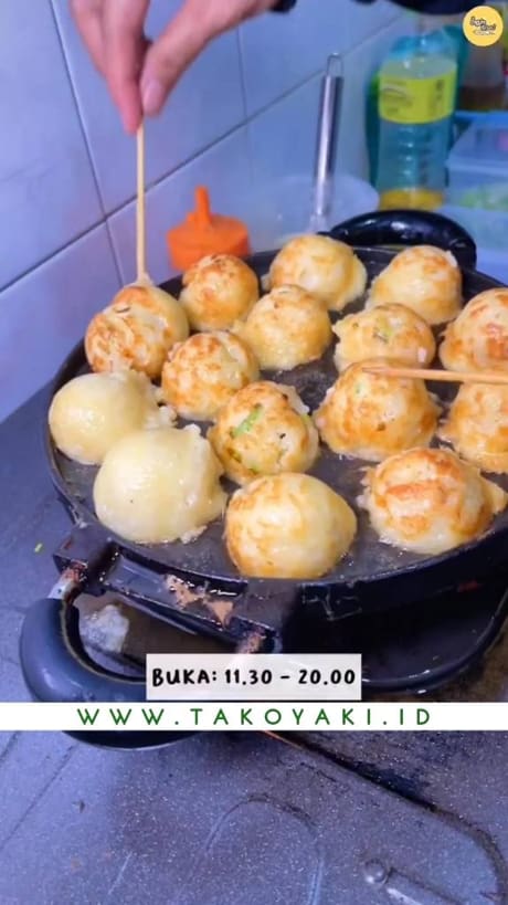 Croys takoyaki malang Oleh Dapur Tacik Dlidir top